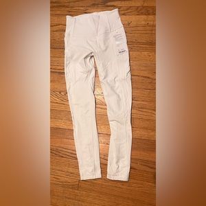 NWT Lululemon All the Right Places II size 6